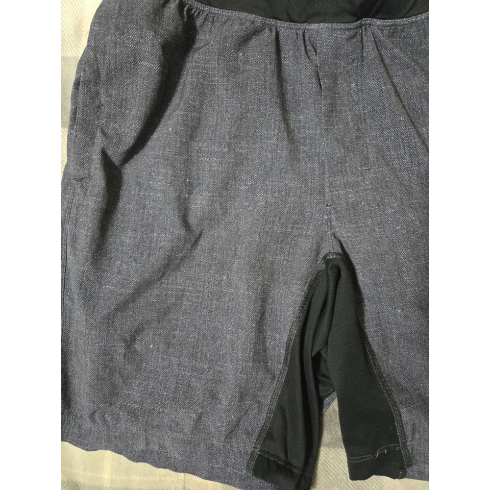 Men's Lululemon Athletic Shorts M Gray Black